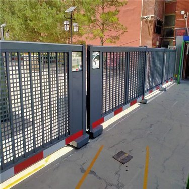 無軌懸浮門與智能工業(yè)門 價格解析與選購指南